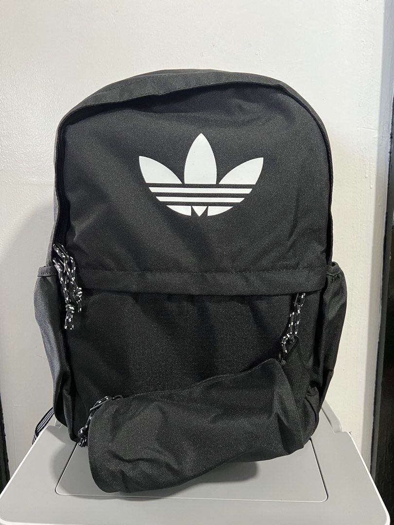 ADIDAS BACKPACK WITH PENCIL CASE (Category: Backpacks) located in Baguio. Submitted by kyrawang22 (Listing ID 1468926937, Image 1). Description: .