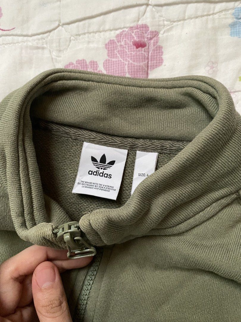 Adidas Cropped Sweater (Category: Coats, Jackets and Outerwear) located in Malabon City. Submitted by berrydecluterry (Listing ID 1468769095, Image 3). Description: small to medium good as new! rfs: ‘di na nagagamit .
