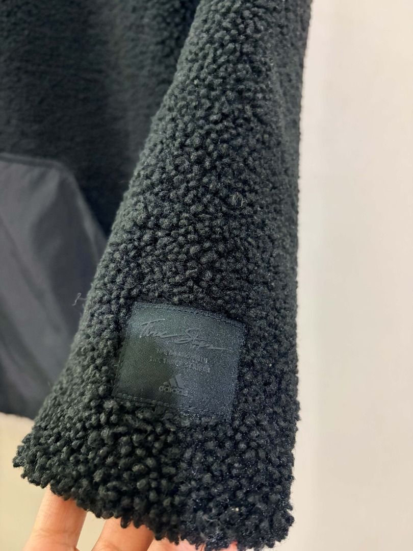 Adidas Fleece Jacket (Category: Coats, Jackets and Outerwear) located in Pasig City. Submitted by shopsmart.mnl (Listing ID 1468885817, Image 3). Description: Excellent condition XS in tag for Mens can fit S-M womens.