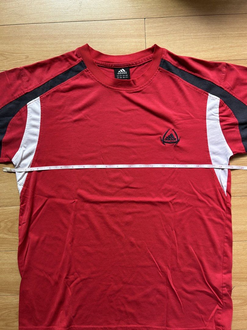 Adidas Medium (Category: Activewear) located in Manila. Submitted by bossjear (Listing ID 1468782237, Image 2). Description: Length 25 X Width 18.5 no issue best fit medium to large .