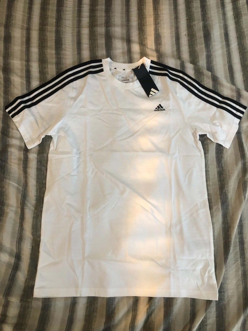 Adidas mens tshirt (Category: Tshirts & Polo Shirts ) located in Taguig. Submitted by chariliehi02514 (Listing ID 1468923260, Image 1). Description: brandnew with tag guaranteed original true to size onhand and ready to ship MOP - gcash MOD - lalamove, grab or j&t at buyer's expense.
