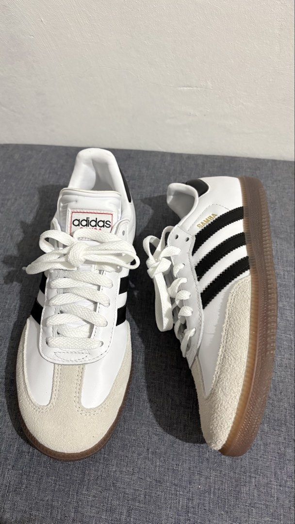 ADIDAS SAMBA (Category: Casual Shoes) located in Baliuag. Submitted by jnlynlcbo (Listing ID 1468733100, Image 1). Description: FOR SALE! Adidas Samba 👟 original & brand new! bought in japan size: US: 5.5 UK: 5 EU: 38 JP: 23.5 cm .