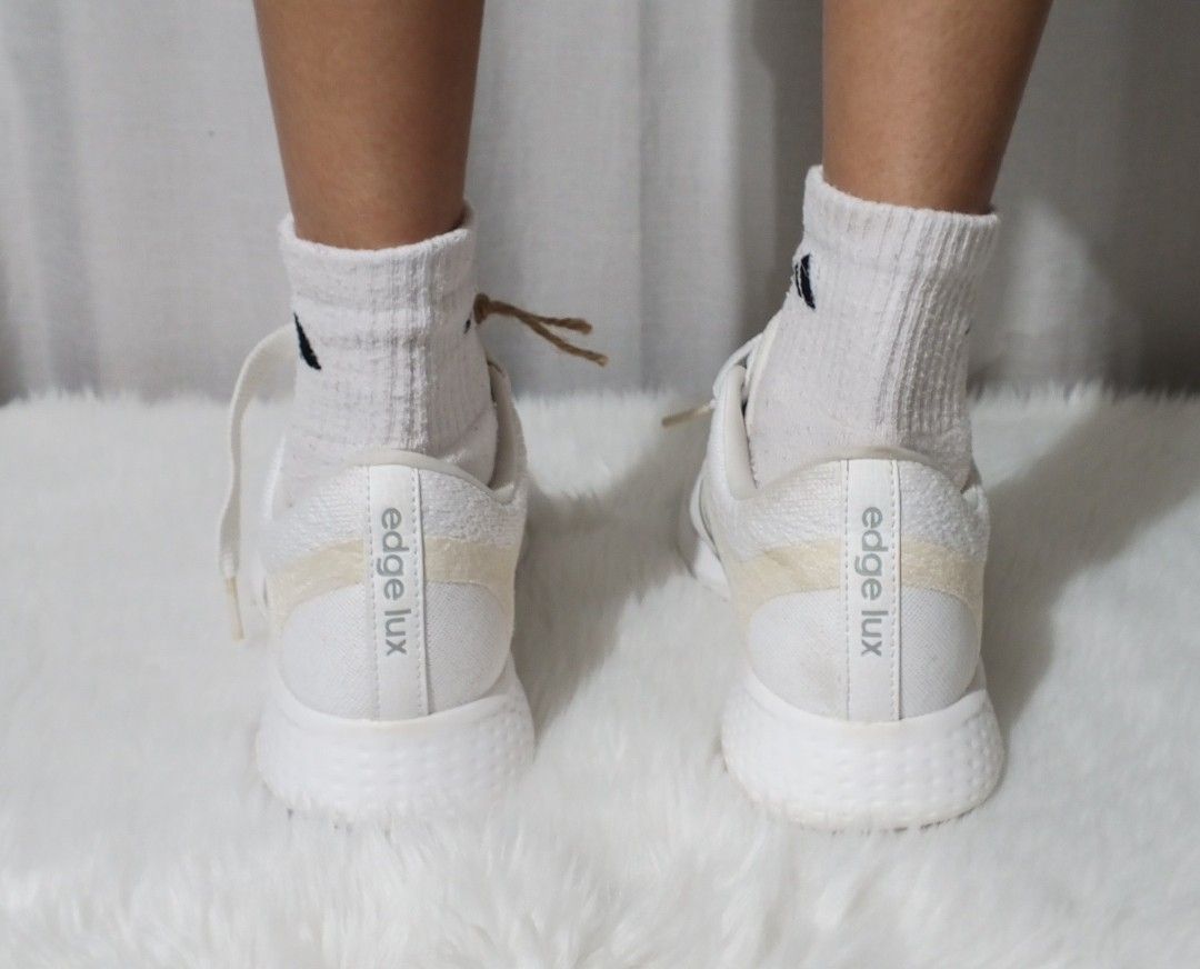 Adidas shoes (Category: Sneakers) located in Cavite. Submitted by newmango.95cecd (Listing ID 1468731024, Image 2). Description: ‼️ SALE ₱ 2,000 ‼️ FAST GRAB YOUR NOW • Adidas Edge Lux 4 • For running or daily fits 👟 Soft, comfy, and easy to style. UNISEX | WHITE Size 37 (see the photo) No box Loc: Silang, Cavite 📦 Delivery: Lalamove or J&T only.