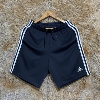 (Category: ) located in . Submitted by thriftingz143 (Listing ID 1468805520, Image 1). Description: .