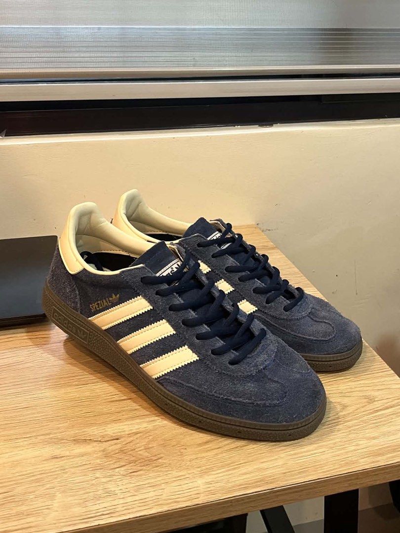 Adidas Spezial in Night Indigo (Authentic) (Category: Casual Shoes) located in Borongan. Submitted by loupreloveddd (Listing ID 1468763197, Image 2). Description: - used few times only - purchased from official Tikt0k shop for 5,800 - 9.5/10 condition - UK 8.5 / US 9 / 27cm - slightly negotiable.