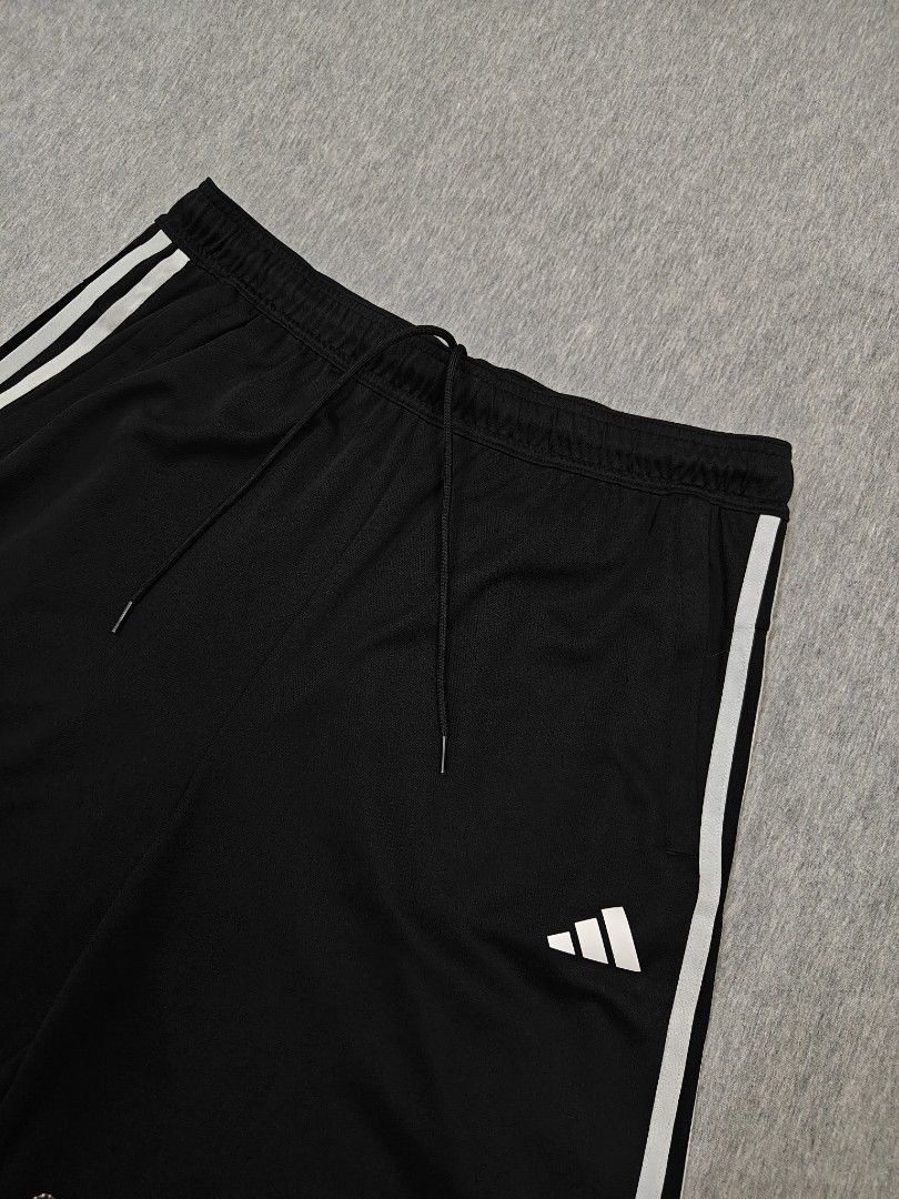 ADIDAS TRAIN ESSENTIAL PIQUE 3-STRIPES TRAINING SHORT (Category: Shorts) located in Bacolod City. Submitted by yobibstuffs (Listing ID 1468884132, Image 2). Description: ADIDAS TRAIN ESSENTIAL PIQUE 3-STRIPES TRAINING SHORT SIZE: LARGE DIMENSIONS WAISTLINE: 34-38 LENGTH: 20 LEG OPENING: 13 GOOD TO EXCELLENT CONDITION NEED WASH 🧼🫧 PRICE: 799+SF OUTSIDE BACOLOD CITY 🏙️ 🌆 PM ME! 📥📥📥.