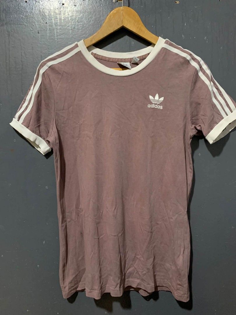 Adidas Tri foil (Category: Tshirts & Polo Shirts ) located in Cagayan de Oro. Submitted by juljoshson (Listing ID 1468855773, Image 1). Description: 18x26 dimensions 9.5/10 color rate excellent condition.