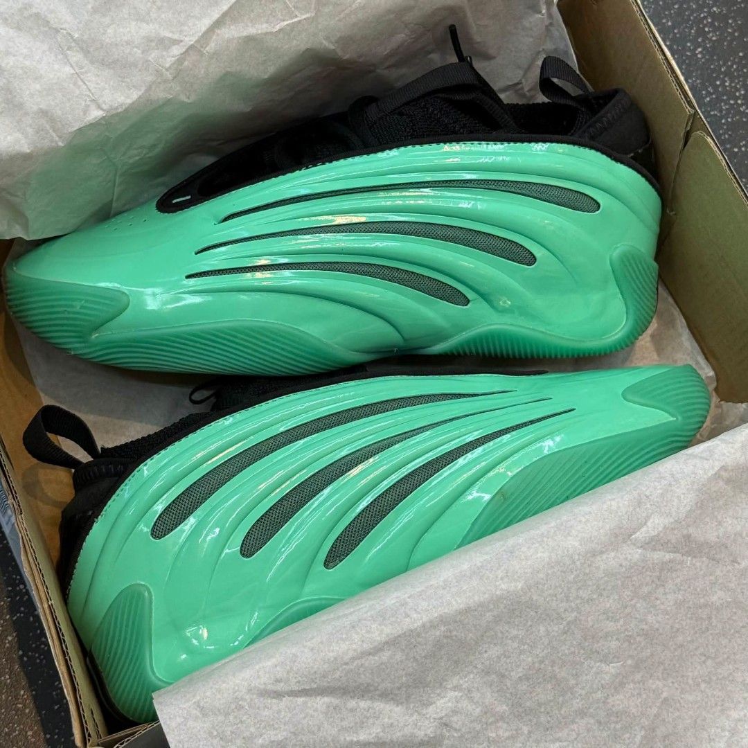 Adidas Vol 9 "Metamorphosis" 🛒 (Category: Sneakers) located in Manila. Submitted by josier_181 (Listing ID 1468887010, Image 2). Description: Available now Ma'am/Sir Pm for more details Your order via lalamove COD or GCASH payment. Kung anong nasa post ko po yun po mismo ang dadating na item sa inyo 💯 Good quality and condition Thank you and God bless Womens Size Guide 5US - 36 EU/FR - 22CM 6US - 37 EU/FR - 23CM 6.5US - 37.5 EU/FR - 23.5CM 7US 