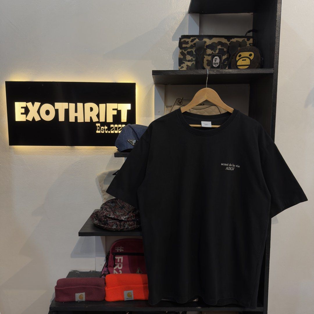 ADLV Black Script Shirt (Category: Tshirts & Polo Shirts ) located in Manila. Submitted by jerichomal82553 (Listing ID 1468906120, Image 2). Description: ADLV Black Script Shirt 23 by 29 Good Condition Complete Tags.