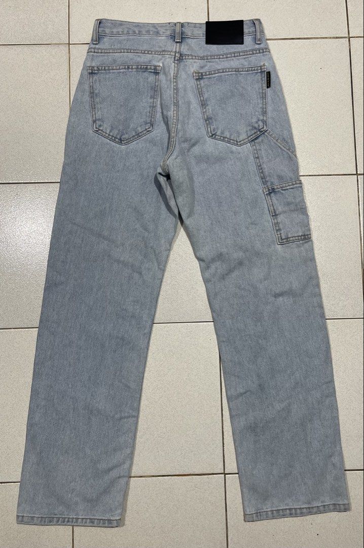 ADLV Jeans (Category: Jeans) located in Mandaue City. Submitted by MJ_80 (Listing ID 1468861723, Image 2). Description: ADLV Pants for Womens Size 1 on tag Fits 28 Waist See photos for measurments Has light yellow stain atbthe back Price : 1,450.