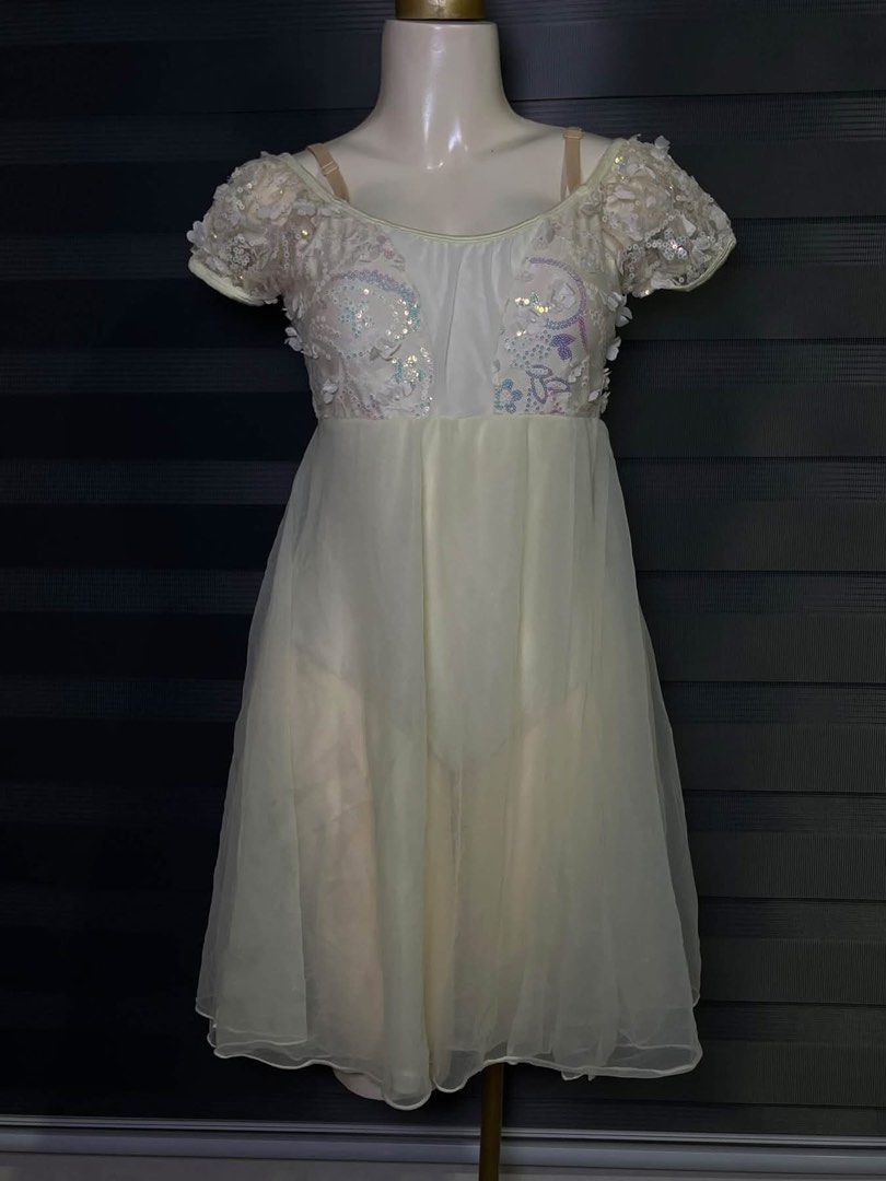 Adult white Ballerina (Category: Dresses) located in Caloocan City. Submitted by discusonlineshop (Listing ID 1468717408, Image 3). Description: medium.