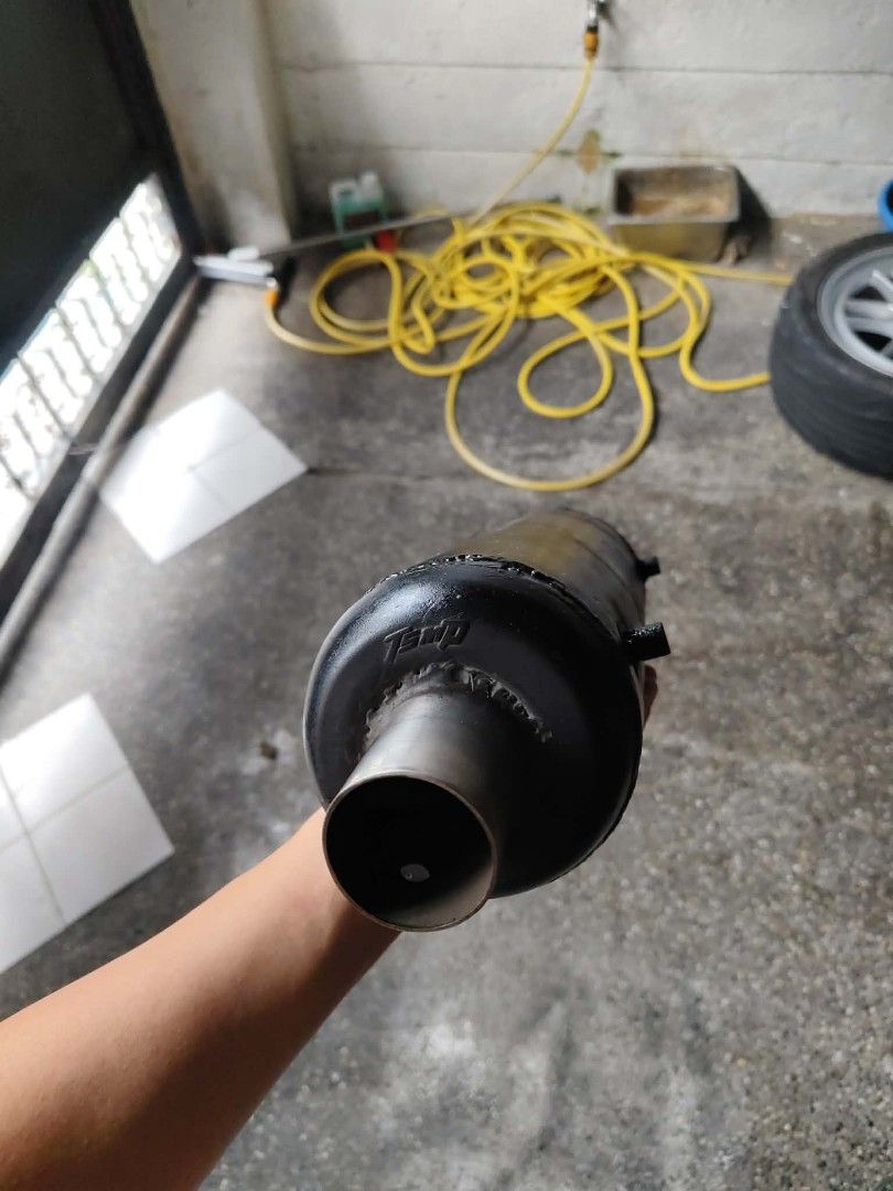 Adv accessories (Category: Mufflers and Exhaust Parts and Accessories) located in Caloocan City. Submitted by franciscoesp (Listing ID 1468791590, Image 2). Description: tsmp pipe 2.5 mokoto box anti scratch with bracket set na.