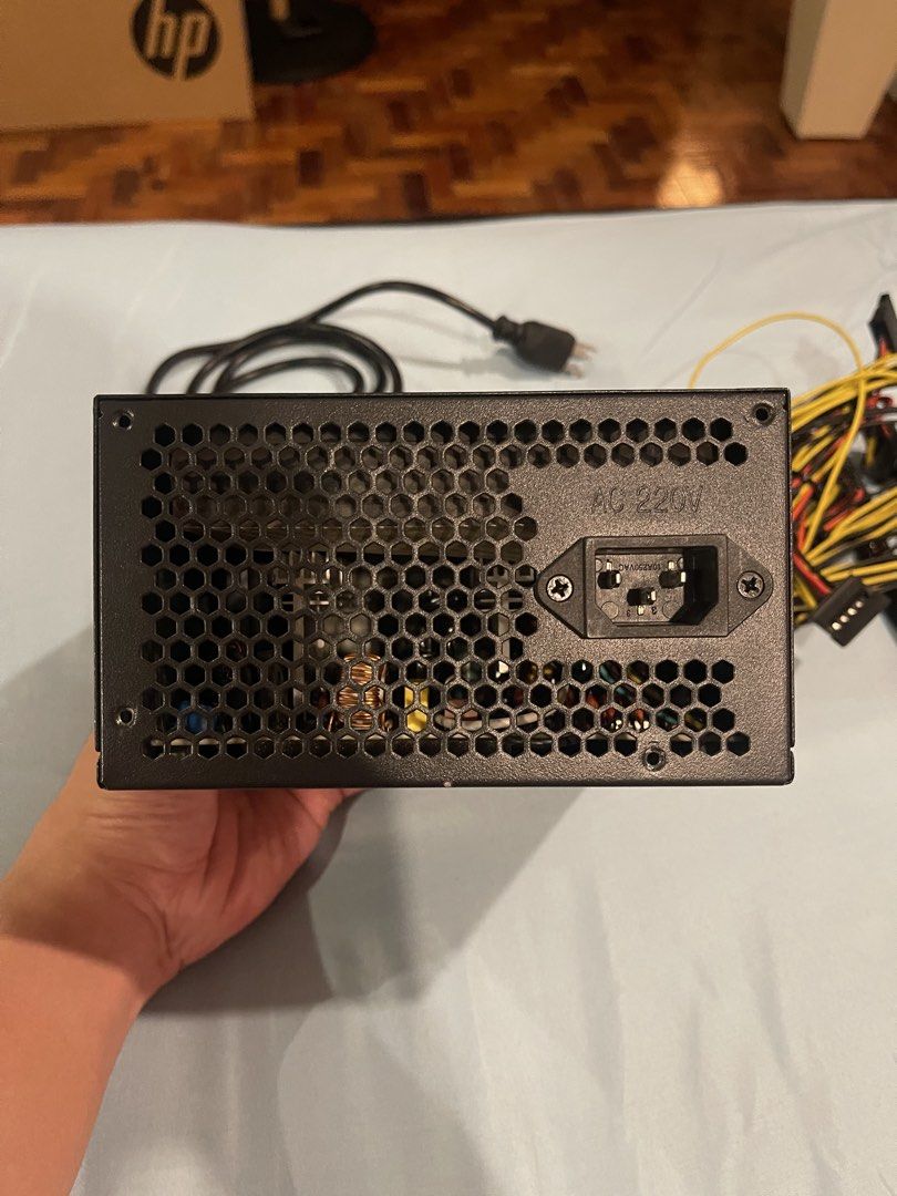 Aigo AK600 PSU (Category: Cables & Adaptors) located in Cainta. Submitted by jiggyrods (Listing ID 1468859088, Image 3). Description: Aigo Warrior AK600 PSU - 600W PSU; good for generic/low wattage PC build - No issue/s with power delivery RFS: Upgrades to new PSU; decluttering Price negotiable.