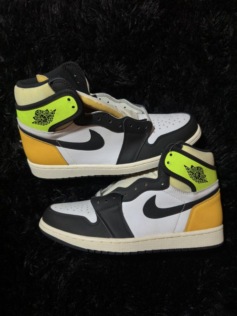 Air Jordan 1 High Volt Gold (Category: Sneakers) located in Bulacan. Submitted by sneakonfleekph (Listing ID 1468804683, Image 1). Description: Air Jordan 1 High Volt Gold Size 10 | Brand New ₱2,995.