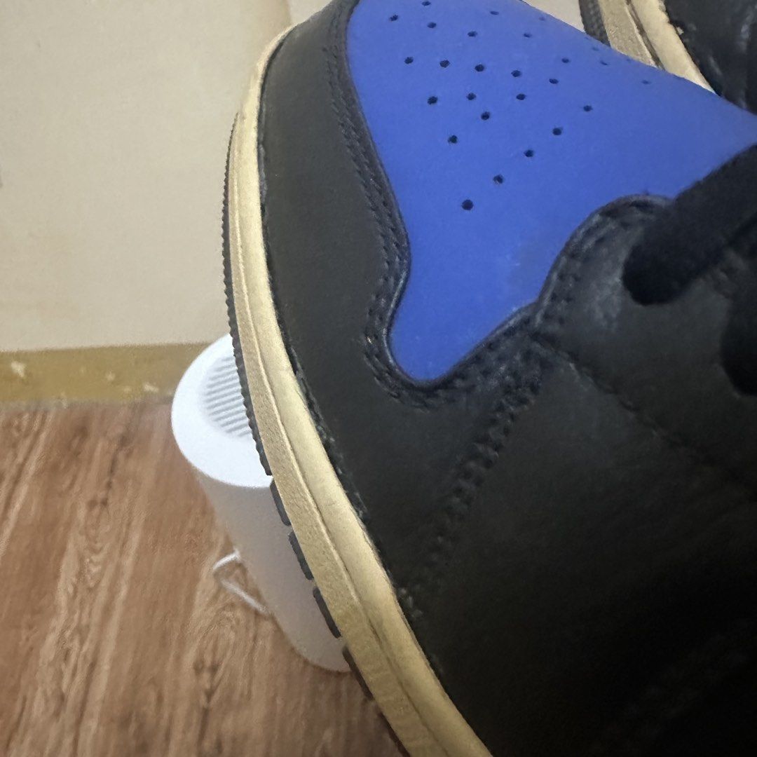 Air Jordan 1 Mid Royal Blue (Category: Sneakers) located in Bauang. Submitted by jrnarch (Listing ID 1468812327, Image 2). Description: Issues: -Sole separation -Heel drags -Discoloration.