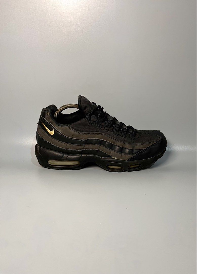 AIR MAX 95 “HIDDEN REFLECTORIZE” (Category: Sneakers) located in Gingoog City. Submitted by zoronatics23 (Listing ID 1468804248, Image 1). Description: AM 95 “HIDDEN REFLECTORIZE” VGOOD CONDITION 10 US MENS ISSUE: MINIMAL SIGN OF USAGE 1780 FREESHIP MINDANAO LOC.