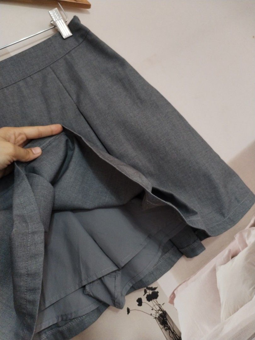 Air space skort (Category: Shorts) located in Lucena. Submitted by styleddsc (Listing ID 1468927026, Image 3). Description: Fits 29-30"waistline.