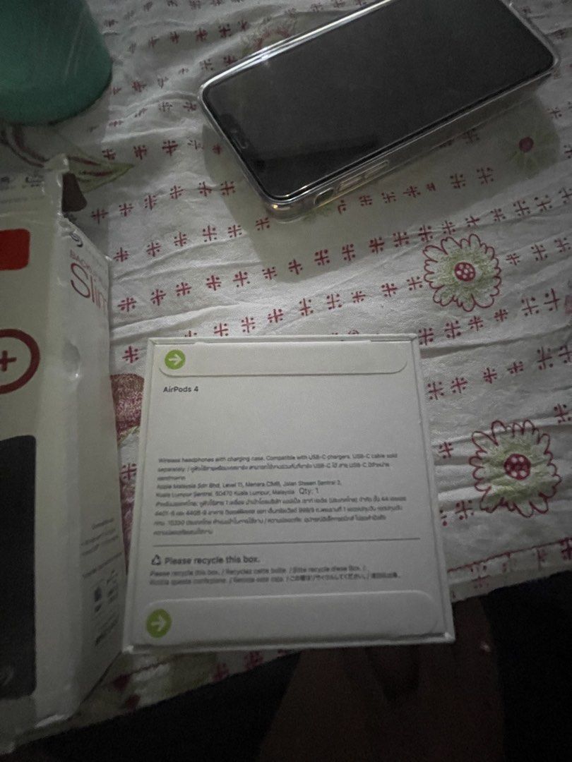 airpods 4 brandnew (Category: Headphones & Headsets) located in Manila. Submitted by hometechieonlineshop (Listing ID 1468725628, Image 2). Description: sealed cavite location airpods 4.