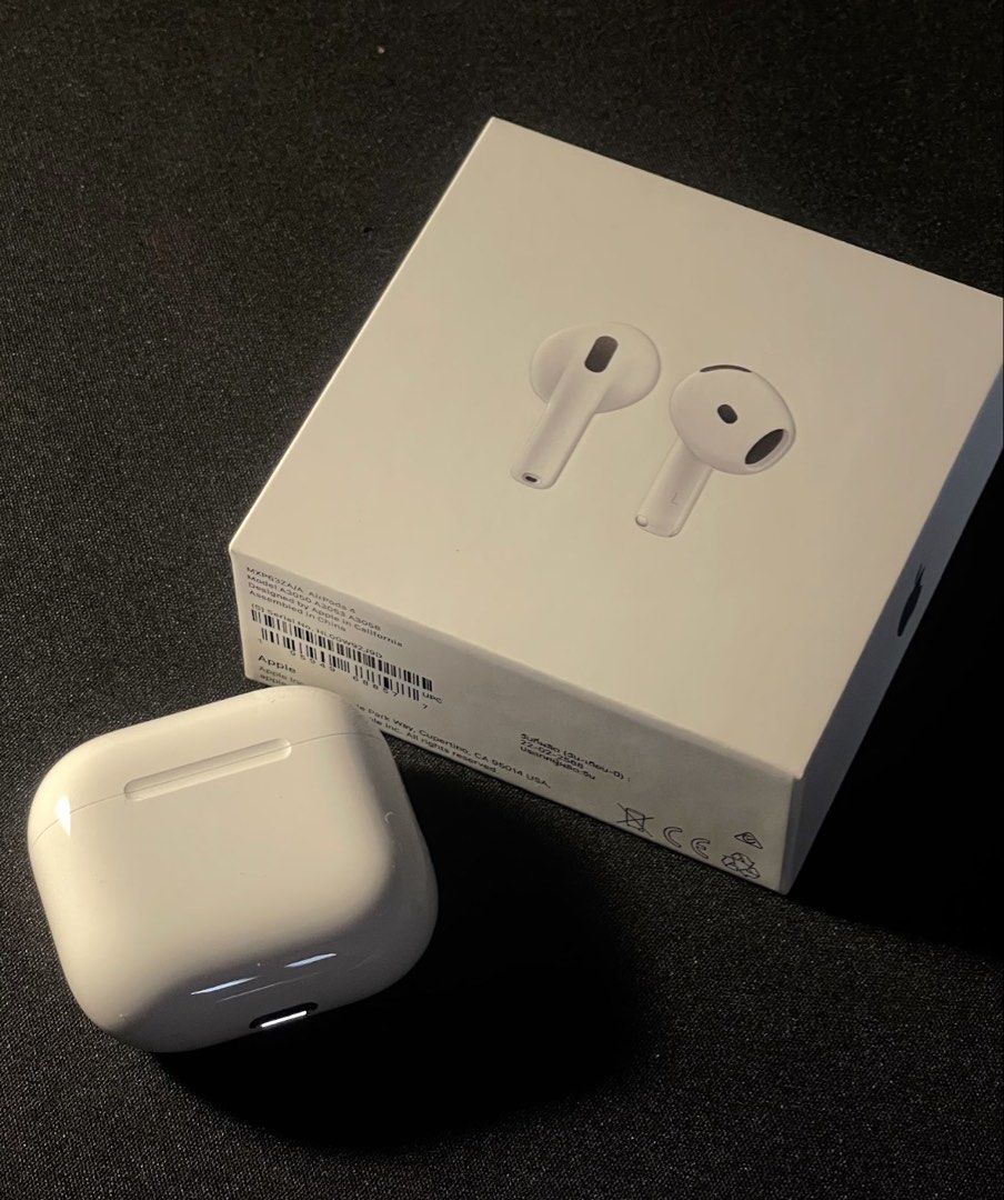 Airpods 4 non ANC (READ DESCRIPTION) (Category: Earphones) located in Guiguinto. Submitted by jaja_0310 (Listing ID 1468727944, Image 1). Description: LEFT BUD IS NOT WORKING ANYMORE however, the case and right bud still works perfect. inclusions: - unit - box.