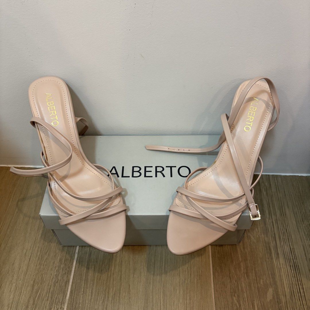 Alberto Strappy Heels (Category: Heels) located in Angeles City. Submitted by declutteredcloset_ (Listing ID 1468733338, Image 2). Description: .