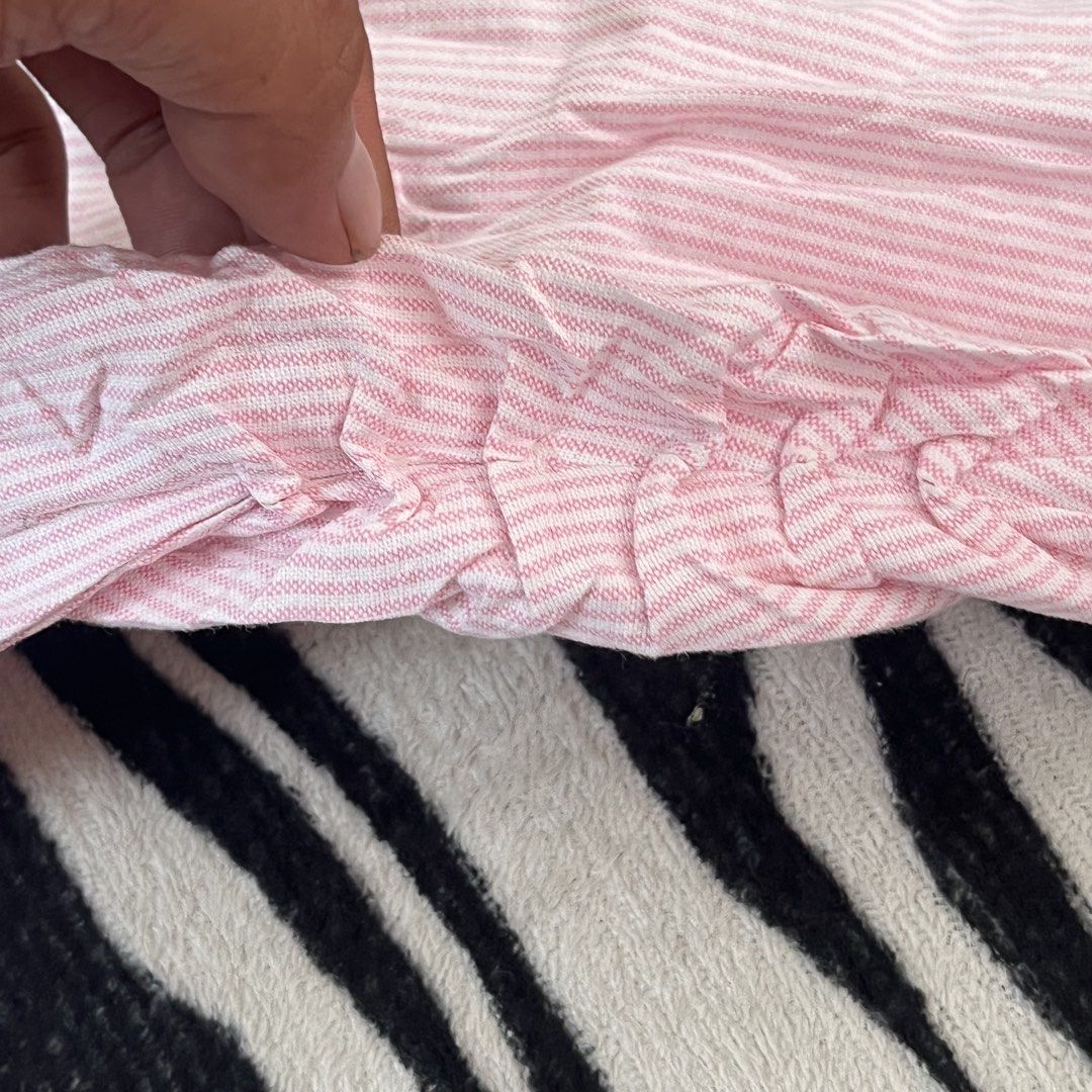 Alexander wang bottom down polo (Category: Longsleeves) located in Manila. Submitted by royaldripmanila (Listing ID 1468930019, Image 3). Description: No issue W17 L25-28.