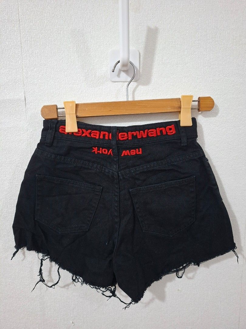 Alexander Wang denim short (Category: Shorts) located in Cavite. Submitted by labbudds20 (Listing ID 1468927524, Image 3). Description: Alexander Wang denim short size small waistline 26 to 27 length 11 inches excellent condition see pictures for details.