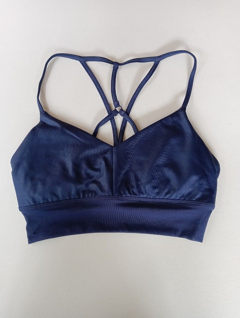 ALO YOGA Lavish Active Bra (Category: Activewear) located in Rizal. Submitted by timeless_shop (Listing ID 1468859562, Image 3). Description: ORIGINAL ALO Yoga Navy Blue 📏 Bust Size Fit : 32-34 inches 👚 Size: Small on tag 🎨 Color: Navy Blue ✂️ Style: Strappy criss-cross back - sexy! 💯 Condition: 9.9/10 - Like New talaga 🎨 Color Rate: 9.9/10 - Ilang beses lang nasuot ito, 🧵 Quality ng Fabric: - Original ALO Yoga - Sweat-wicking, presko kahit
