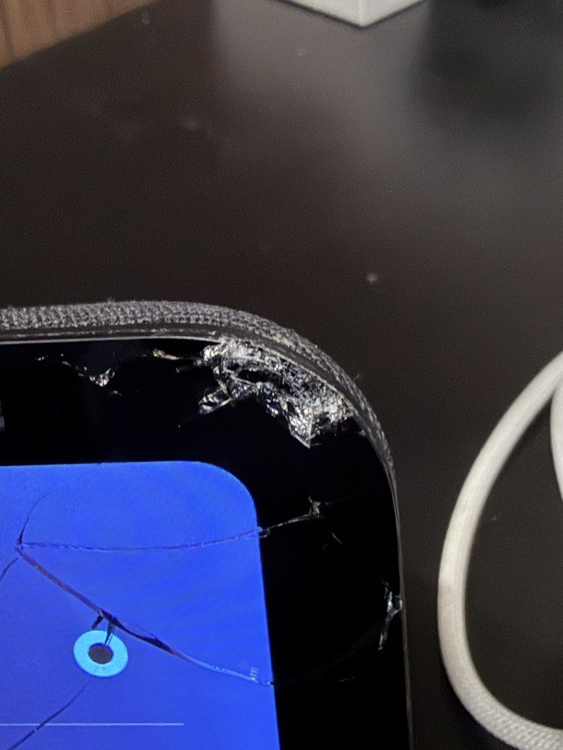 Amazon Echo Show 5 (3rd Gen) (Category: Other Gadgets) located in Quezon City. Submitted by daruma0 (Listing ID 1468824740, Image 3). Description: Amazon Echo Show 5 (3rd Gen) - Unit and charger only, no box - No warranty anymore - With cracked screen ‼️ but still working - Never got wet - Never been repaired RFS: decluttering MOP: Gcash Locations: Banawe QC or Greenhills SJ area No reservation. Priority to whoever will pay and pick up first. Thi
