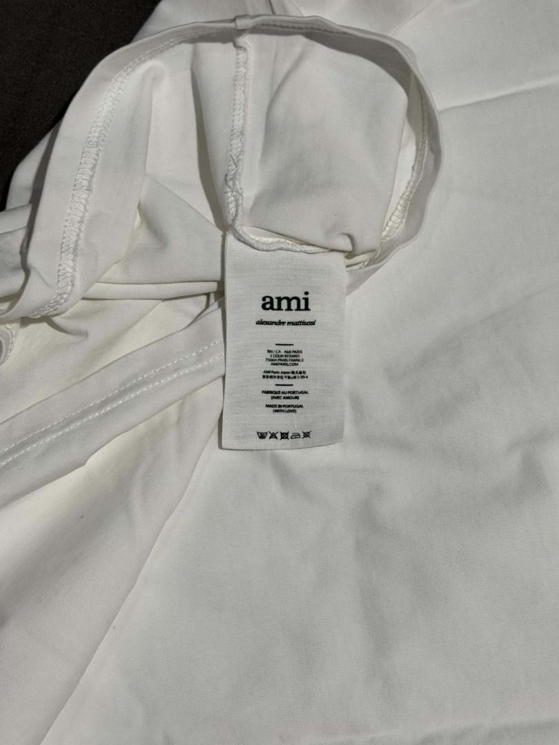 AMI T-Shirt (Category: Formal Shirts) located in Marikina City. Submitted by thevelvetcat (Listing ID 1468882215, Image 3). Description: Color: White Fits L to XL.