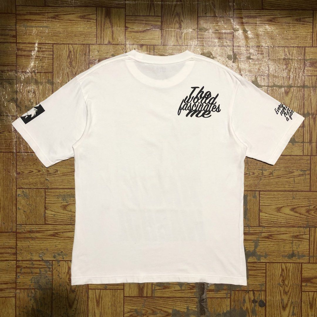 ANDY WARHOL x UNIQLO TEE (Category: Tshirts & Polo Shirts ) located in Dasmarinas. Submitted by corenyxmessy_3rd_account (Listing ID 1468899613, Image 2). Description: width - 21.5 length - 28.