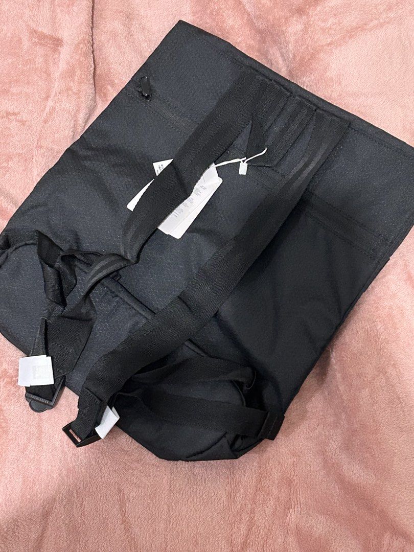 Anello ATH3251 Black 10L Backpack (Category: Backpacks) located in Pasig City. Submitted by krishnasingh2020 (Listing ID 1468872198, Image 2). Description: - Brand: Anello - Model: ATH3251 - Color: Solid Black - Capacity: 10 Liters - Condition: Brand new with original tags, unused - Features: Adjustable straps, front grab handle, clean modern design - Perfect for daily use.
