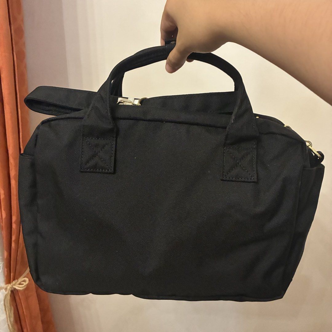 Anello Mini Boston 2-Way Shoulder Bag - Black (Category: Shoulder Bags) located in Quezon City. Submitted by kc.collections (Listing ID 1468767438, Image 3). Description: Brand new, never used, zero issues RFS: Decluttering. Unused gift.