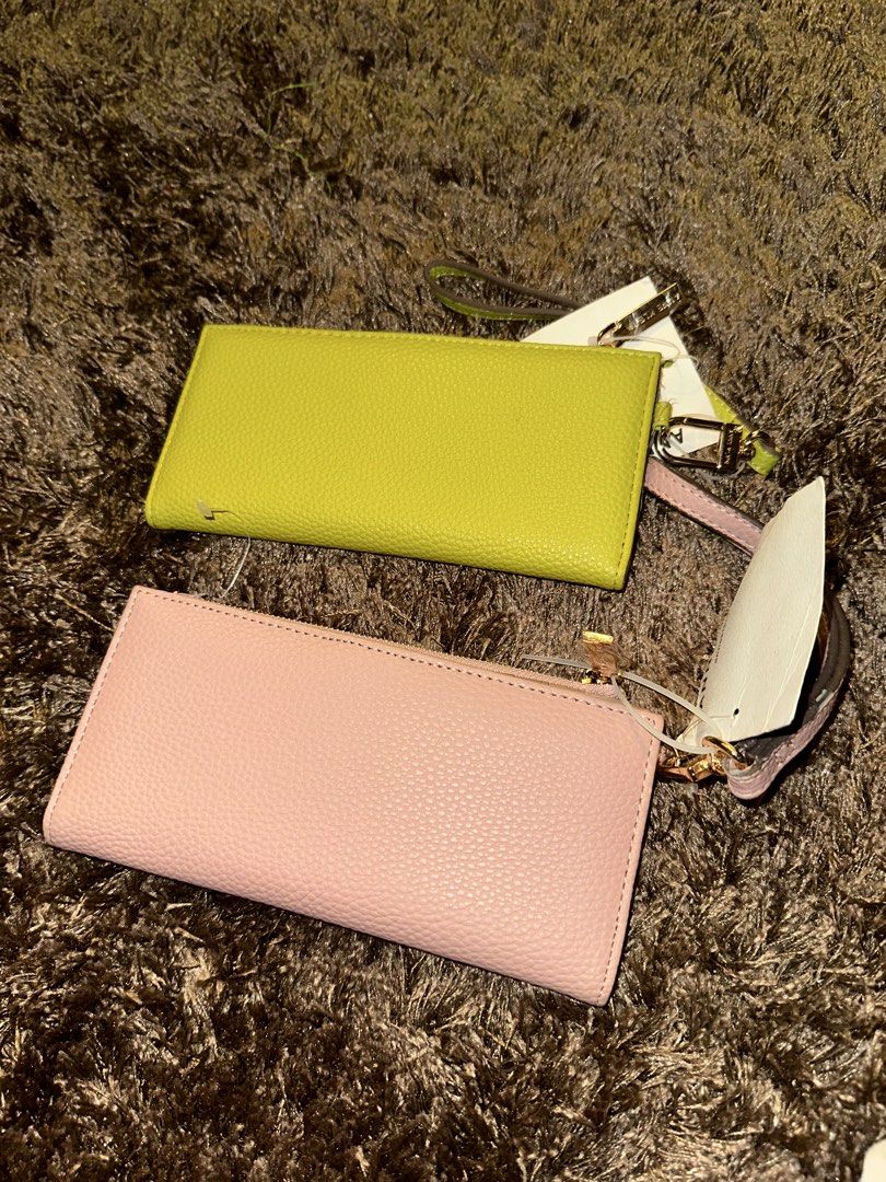 Anne Klein Cardholder Wallet (Category: Wallets & Card Holders) located in Pasig City. Submitted by thesipsnapofficial (Listing ID 1468835673, Image 2). Description: .