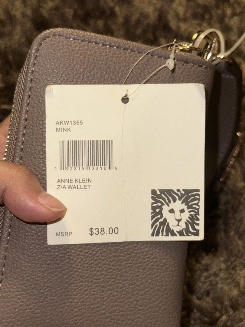 Anne Klein Z/A Wallet (Category: Wallets & Card Holders) located in Pasig City. Submitted by thesipsnapofficial (Listing ID 1468845572, Image 3). Description: .