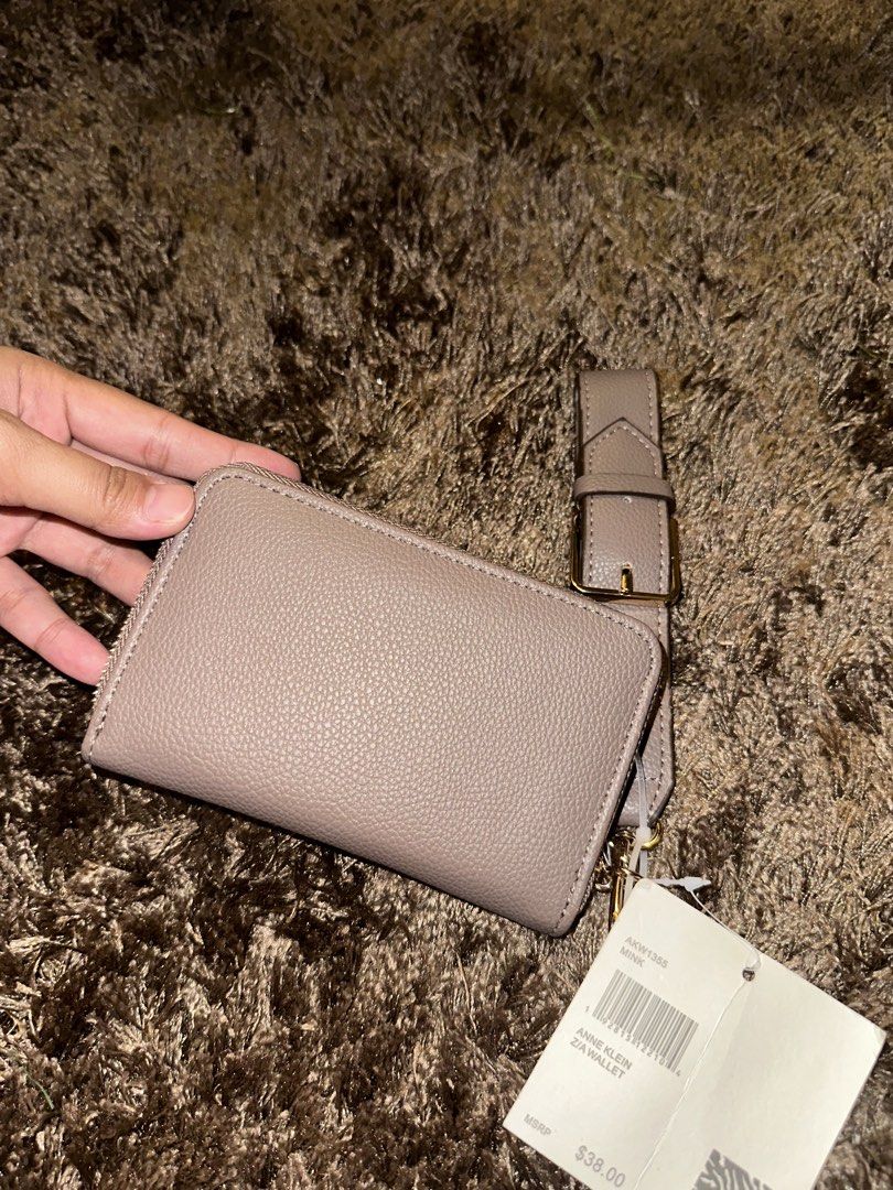 Anne Klein Z/A Wallet (Category: Wallets & Card Holders) located in Pasig City. Submitted by thesipsnapofficial (Listing ID 1468845572, Image 2). Description: .