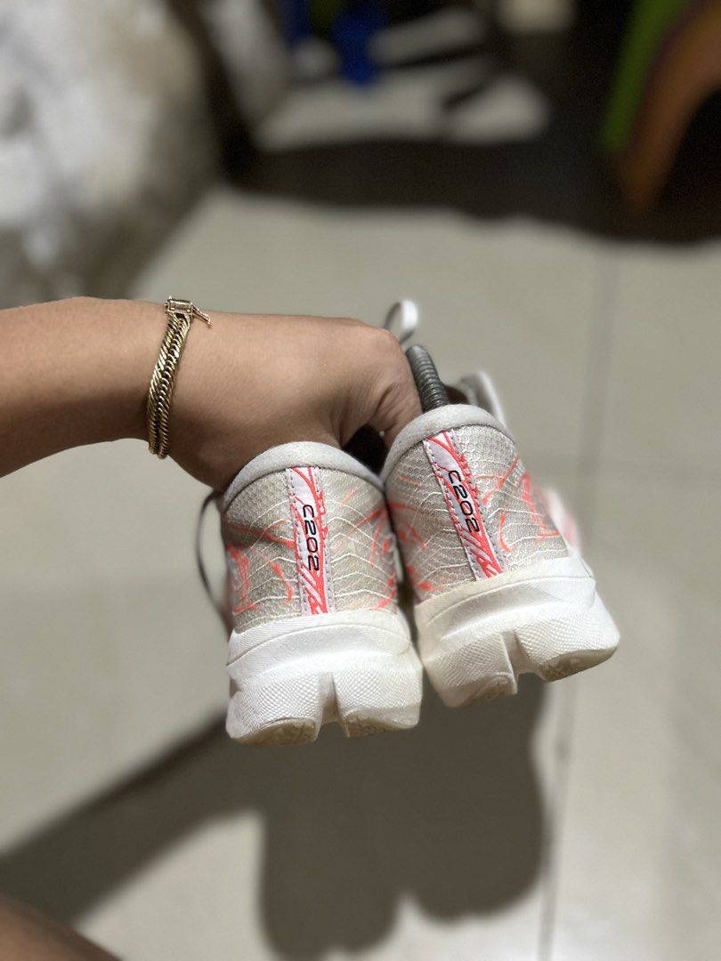 Anta C202 (Category: Sneakers) located in Cebu City. Submitted by cyrilk1cks (Listing ID 1468759538, Image 2). Description: .