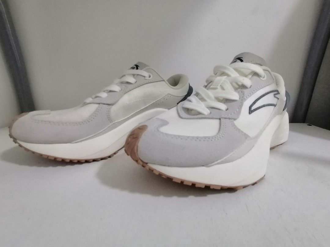 ANTA ROCK SUGAR 4 (Category: Sneakers) located in Manila. Submitted by zenwater-f559 (Listing ID 1468891071, Image 1). Description: For sale ANTA ROCK SUGAR 4 BRAND NEW SIZE : 36.5 2200 / 2,200 Loc. Taguig Bicutan FREE DELIVER WITHIN AREA .