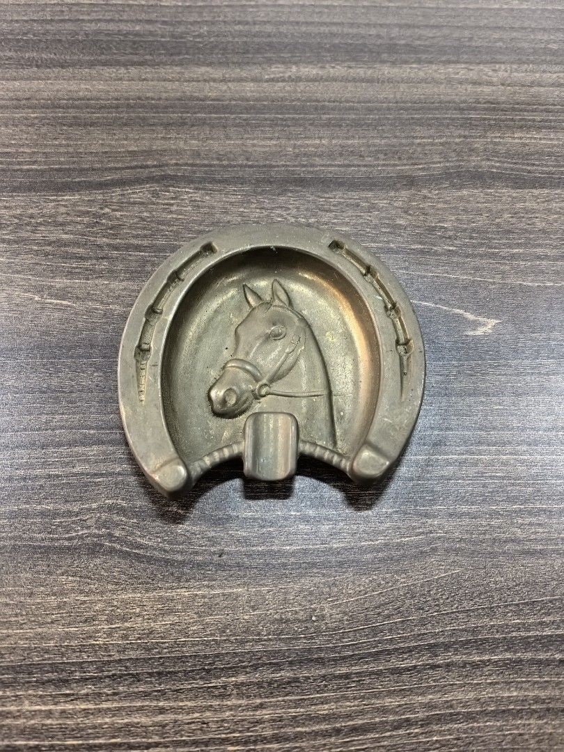 Antique Horseshoe Ashtray (Category: Vintage Collectibles) located in Quezon City. Submitted by vintagespektroom (Listing ID 1468903739, Image 2). Description: For sale Vintage Antique Horseshoe Ashtray Made of solid brass In good vintage condition 12cm x 12cm For inquiries, message or call me at 09171548596 Quezon City area Shipping at buyer's expense Mode of payment : Gcash/COD/Bank transfer For inquiries, message or call me at 09171548596 Quez