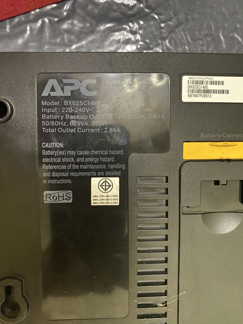 APC UPS - functioning (Category: Electrical, Adaptors & Sockets) located in Singapore. Submitted by CLife_Shop (Listing ID 1468785552, Image 2). Description: Used long time ago. Missing power cord. What you see is what you get..