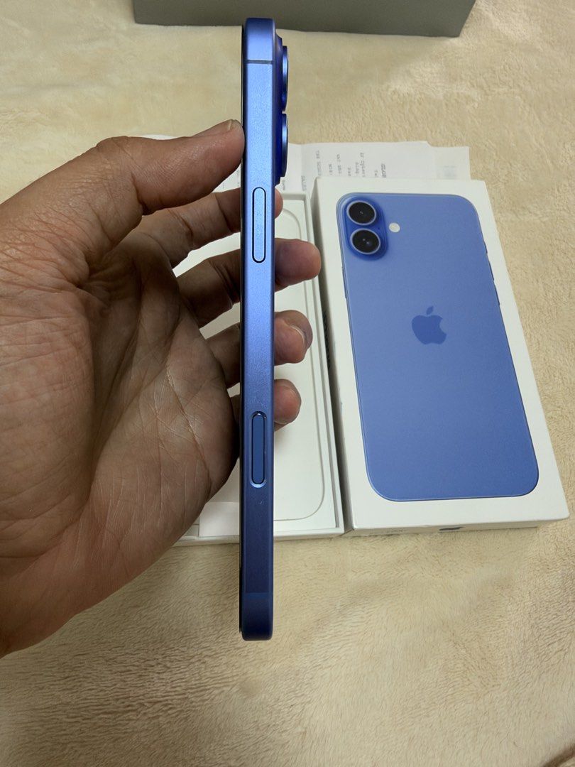Apple iPhone 16 Plus 256GB Ultramarine (Category: iPhone 16 Series) located in Mandaluyong City. Submitted by olxph_394160783 (Listing ID 1468797436, Image 3). Description: Iphone 16 plus 256gb Globe locked Price: 42,000 Storage 256gb Color: ultramarine 98% Smooth Battery Health 100% First used june 2025 (hindi na gagamit) Inclusion: box, copy of receipt from globe GOOD AS BRAND NEW Meet up: mega mall/ edsa shang mall/ rockwell powerplant mall/ s