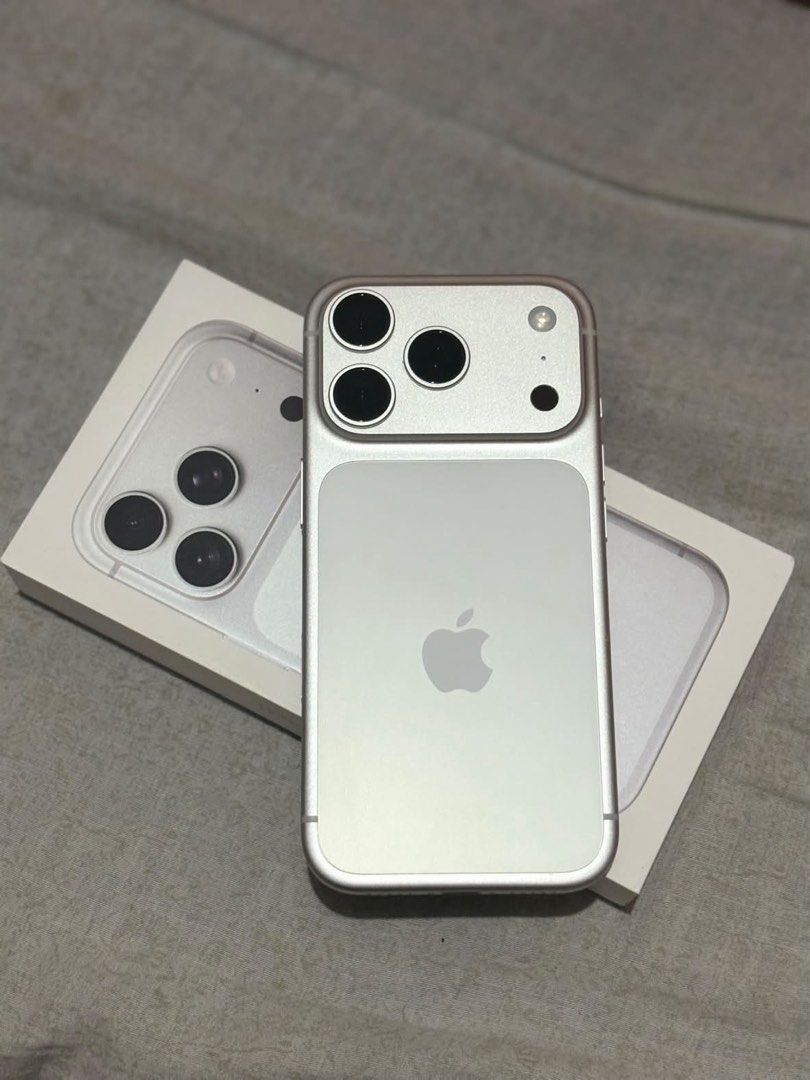 iPhone 17 Pro 256GB Silver (Category: iPhone 17 Series) located in Pasay City. Submitted by whoswhoo (Listing ID 1468813548, Image 1). Description: - Model: Apple iPhone 17 Pro - Color: Silver - Storage: 256GB - Battery Health: 100% (56 cycle count) - History: First used in August 2026 - Condition: Fully functional, spotless exterior, clean screen - Inclusions: Original box and Power Mac Center paper bag COMES WITH RECEIPT AND WARRANTY .