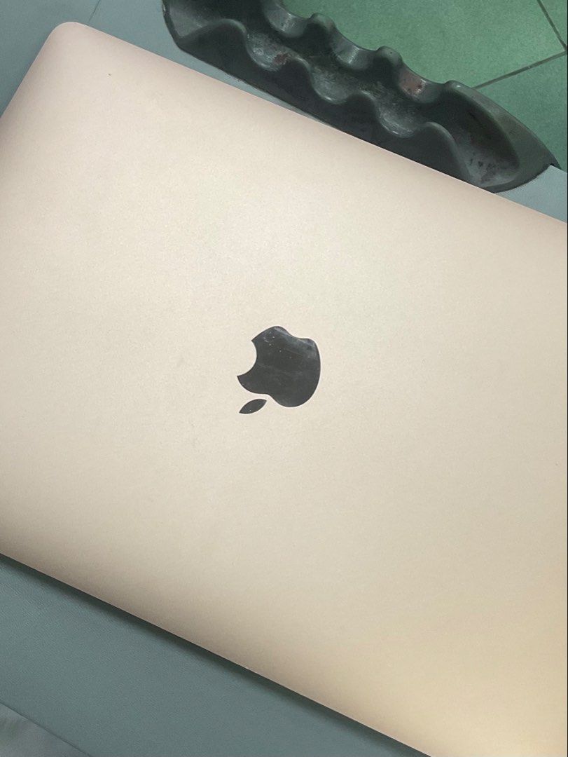 Apple MacBook Air Rose Gold with Original Box (Category: Laptops & Notebooks) located in Batangas. Submitted by shanleymar77927 (Listing ID 1468768919, Image 2). Description: 13-inch Retina Display 8GB RAM | 256GB SSD 1.1 GHz Dual-Core Intel Core i3 Battery Health: Normal Cycle Count: 400+ Working touch ID sensor Two Thunderbolt 3 (USB-C) ports Backlit Magic Keyboard All keys are working No History of Repair/ no known issue Minimal dents due to n
