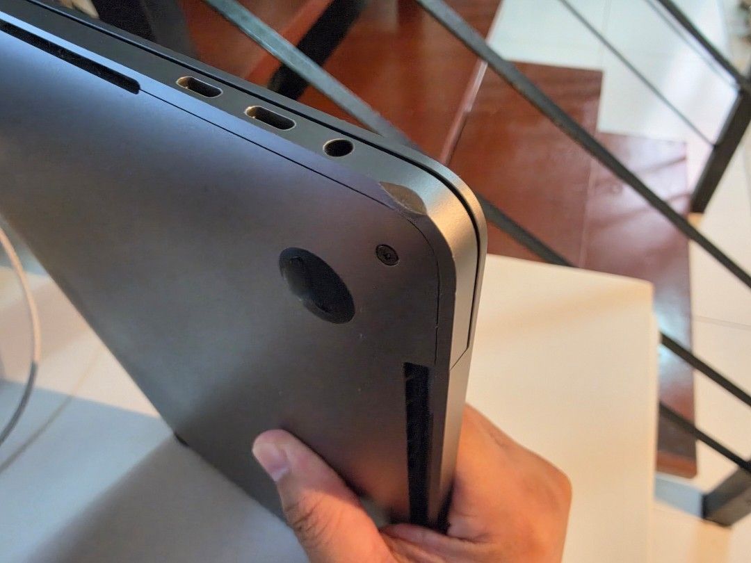 Apple MacBook Space Grey 13inch 2020 (Category: Laptops & Notebooks) located in Manila. Submitted by francecis39993 (Listing ID 1468788868, Image 2). Description: - Color: Space Grey - 16GB - Intel Core i5 - no issue, all buttons working - cycle count: 223 - Build: Solid aluminum body with backlit keyboard and trackpad - Condition: Works fine overall, but has a noticeable dent on the left corner near the ports - Ports: Available on both sides of 