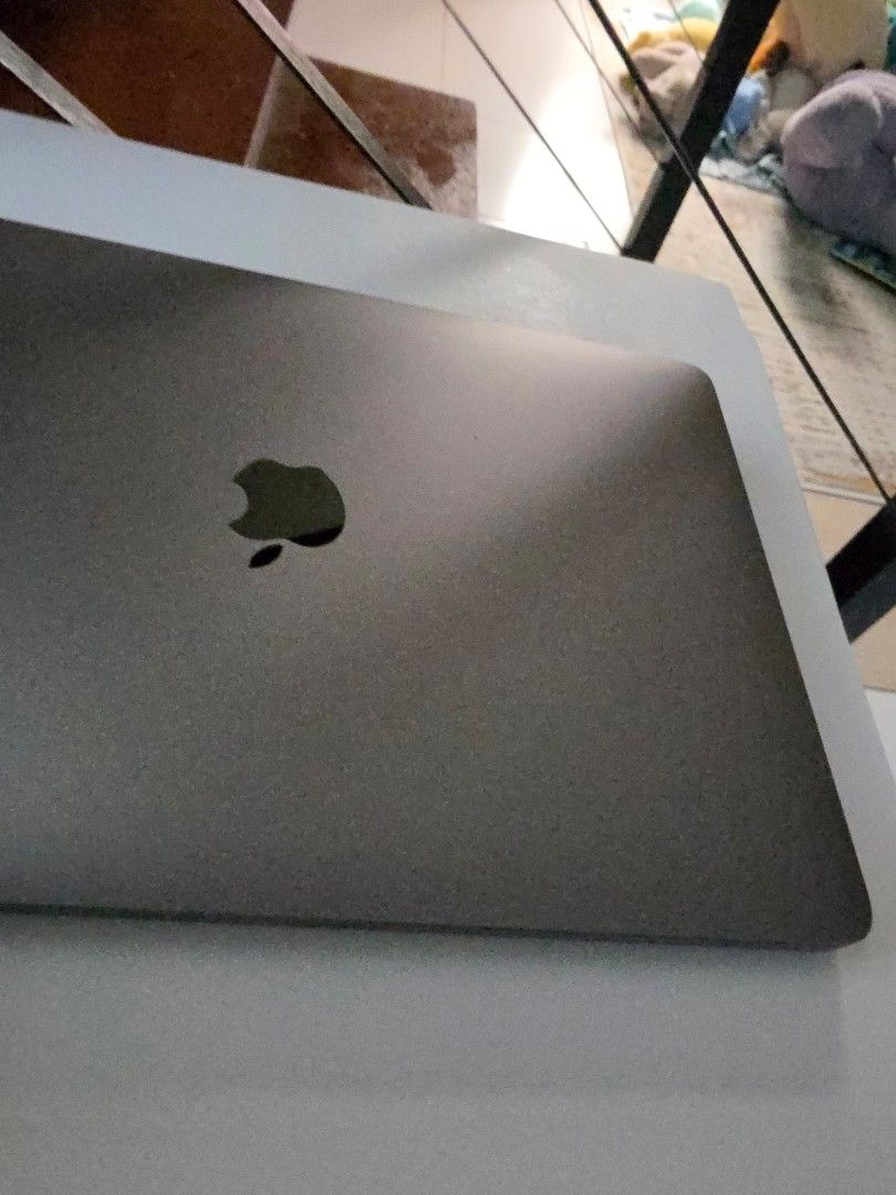 Apple MacBook Space Grey 13inch 2020 (Category: Laptops & Notebooks) located in Manila. Submitted by francecis39993 (Listing ID 1468788868, Image 1). Description: - Color: Space Grey - 16GB - Intel Core i5 - no issue, all buttons working - cycle count: 223 - Build: Solid aluminum body with backlit keyboard and trackpad - Condition: Works fine overall, but has a noticeable dent on the left corner near the ports - Ports: Available on both sides of 