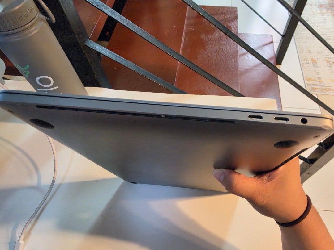 Apple MacBook Space Grey 13inch 2020 (Category: Laptops & Notebooks) located in Manila. Submitted by francecis39993 (Listing ID 1468788868, Image 3). Description: - Color: Space Grey - 16GB - Intel Core i5 - no issue, all buttons working - cycle count: 223 - Build: Solid aluminum body with backlit keyboard and trackpad - Condition: Works fine overall, but has a noticeable dent on the left corner near the ports - Ports: Available on both sides of 