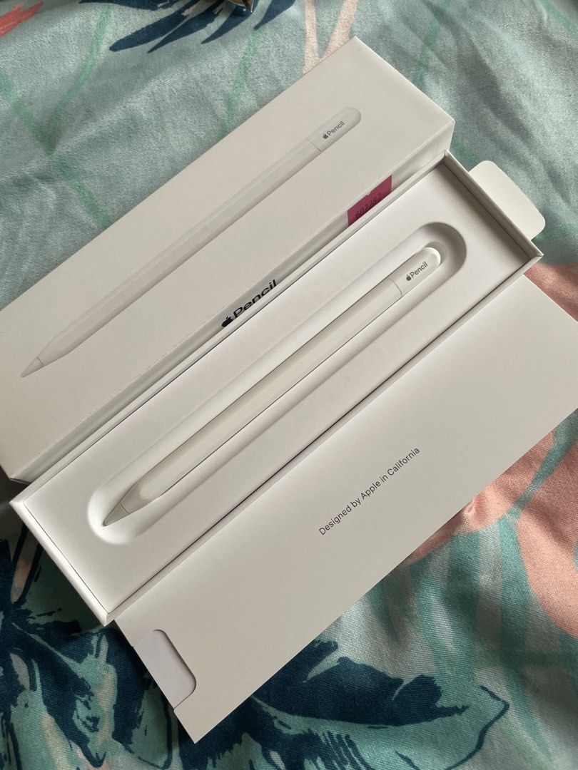 Apple Pencil USB C (Category: Other Gadgets) located in Marilao. Submitted by booktherapyy (Listing ID 1468736582, Image 1). Description: .
