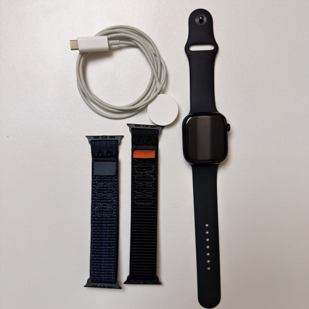 Apple watch series 10 46mm (Category: Wearables & Smart Watches) located in Baguio. Submitted by jezrelltangey (Listing ID 1468837185, Image 1). Description: Apple watch series 10 Space black 46mm comes with 2 NEW strap and charging chord 10k nego Baguio city Area Issue: paint chips normal sa black RFS: di ko mamaximize.