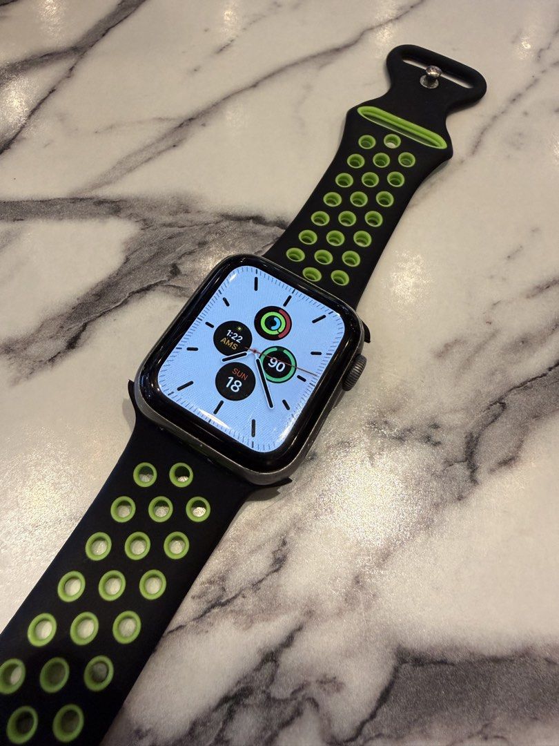 Apple Watch Series 5 40mm (Category: Wearables & Smart Watches) located in Quezon City. Submitted by llito29 (Listing ID 1468850551, Image 1). Description: - Brand/Model: Apple Watch Series 5 - Size: 40mm - Battery Health: 77 % - Condition: Pre-owned with minor cosmetic wear on the case, fully functional - Ideal for: Fitness tracking, daily notifications, and casual wear - no iCloud issue..