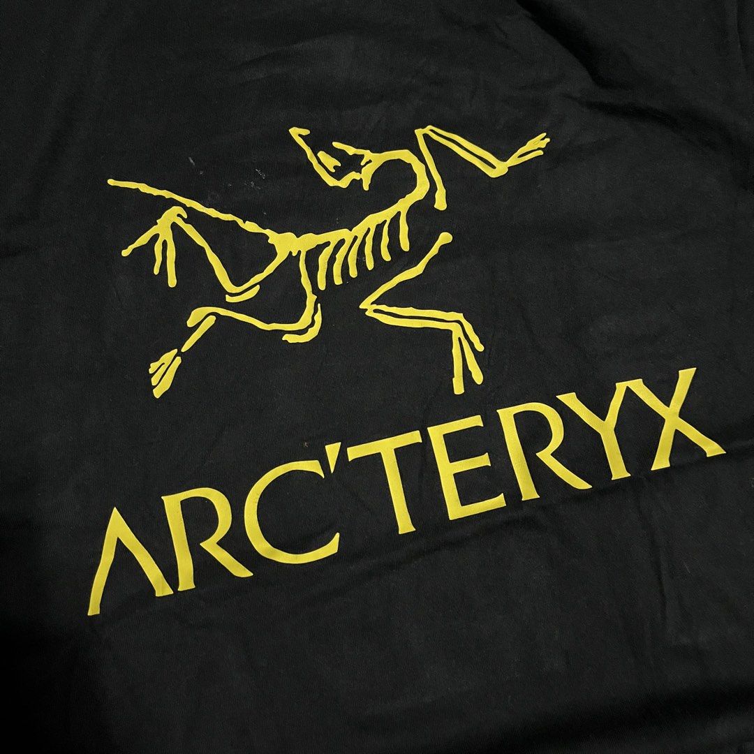 ARC TERYX (Category: Tshirts & Polo Shirts ) located in Iloilo. Submitted by thrift2cali (Listing ID 1468721212, Image 3). Description: ITEM NAME: ARĆ TERÝX DIMES: 21 / 28 SIZE: LARGE CONDITION: LIKE NEW ISSUE: NEEDS WASH LIGHT DOT STAIN COLOR RATE: 10 / 10 COLOR MAY VARY DUE TO LIGHTING - ADD SF OUTSIDE ILL CITY!.