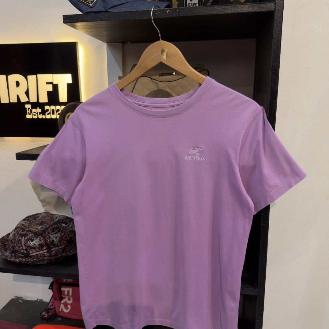 Arc’teryx Purple Shirt (Category: Shirts) located in Manila. Submitted by jerichomal82553 (Listing ID 1468875330, Image 2). Description: Arc’teryx Purple Shirt 19 by 24 Good Condition Complete Tags CLAIM 1300.